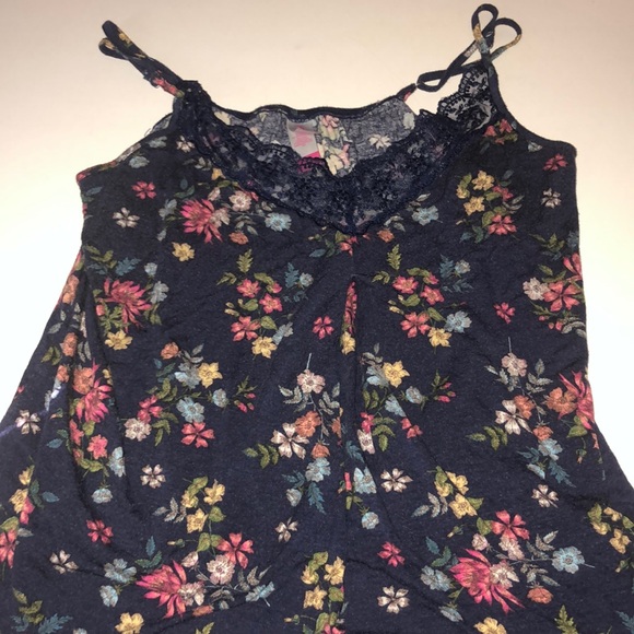 No Boundaries Tops - 4/$35 Floral tank top.